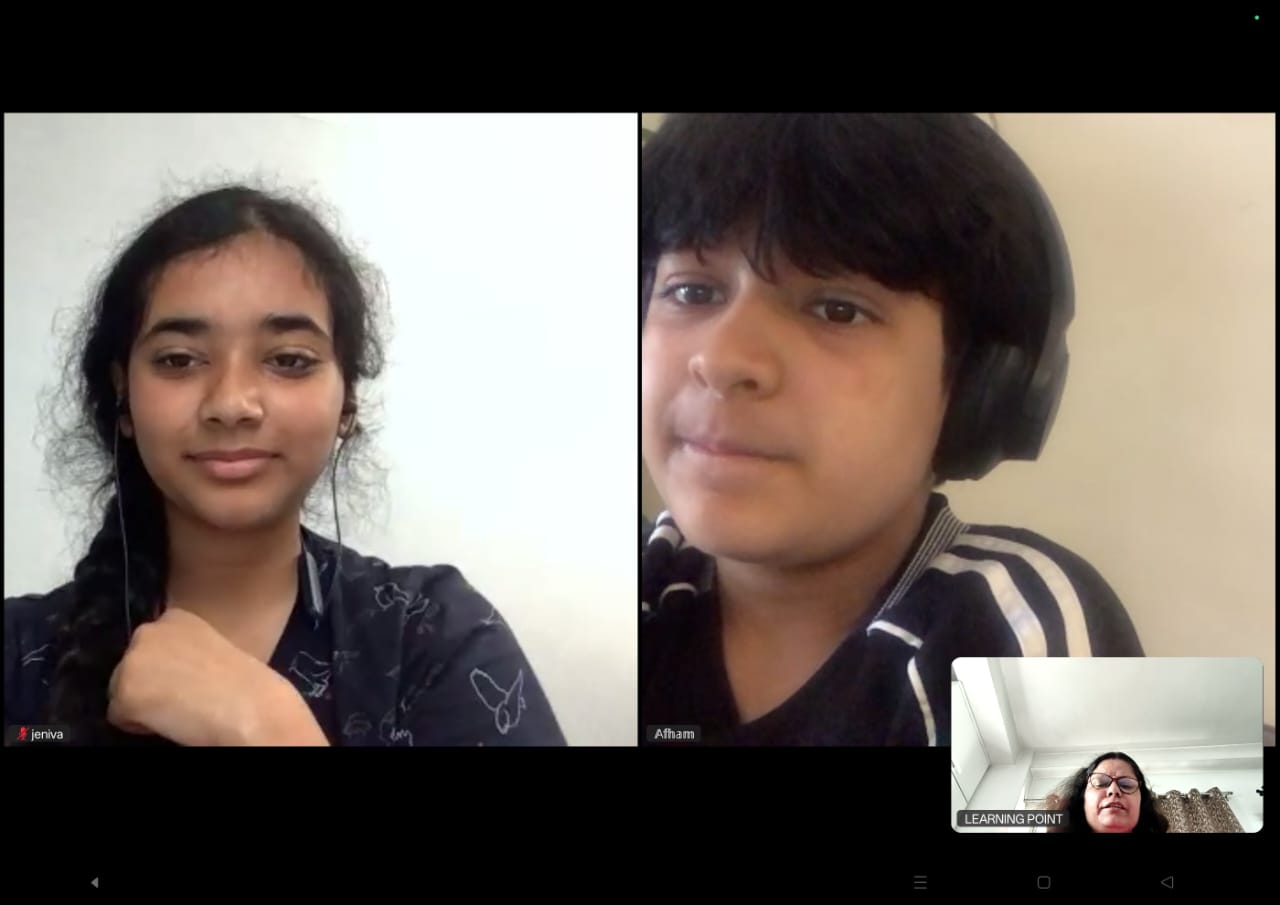 Live online class with students and teacher on Zoom